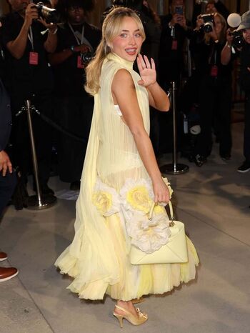 Full leaked Sabrina carpenter  page private onlyfans photo