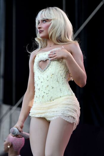Full leaked Sabrina carpenter page private onlyfans photo