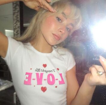 Full leaked Sabrina carpenter page private onlyfans photo
