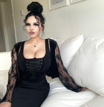 Full leaked Sadesgrave private onlyfans photo