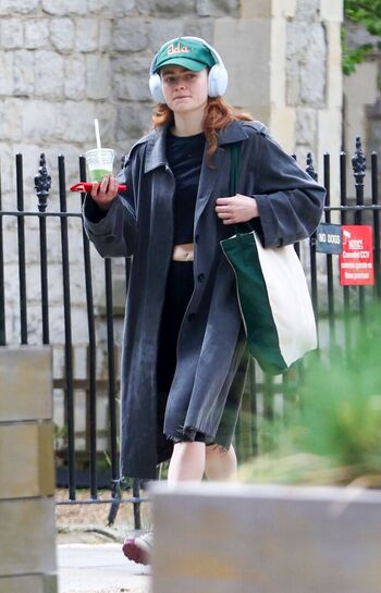 Full leaked Sadie sink private onlyfans photo
