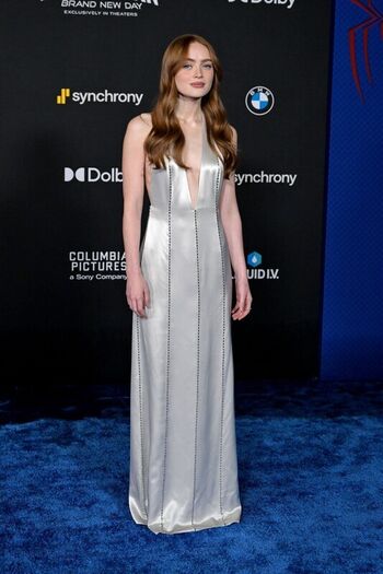 Full leaked Sadie sink page private onlyfans photo