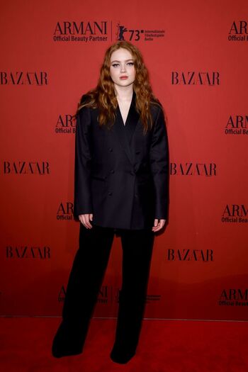 Full leaked Sadie sink page private onlyfans photo