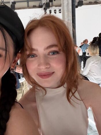 Full leaked Sadie sink page private onlyfans photo