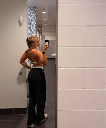 Full leaked Sadiehk fit private onlyfans photo