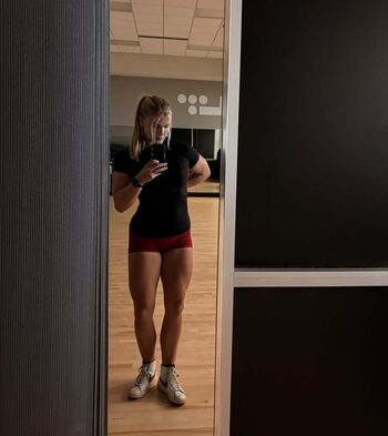 Full leaked Sadiehk fit private onlyfans photo