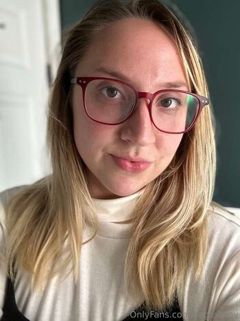 Full leaked Sage grey page private onlyfans photo