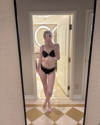 Full leaked Saigeybabey private onlyfans photo