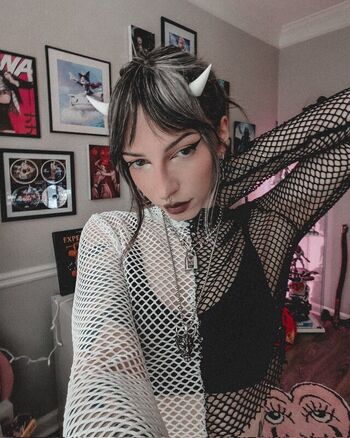 Full leaked Sailorbeeee private onlyfans photo