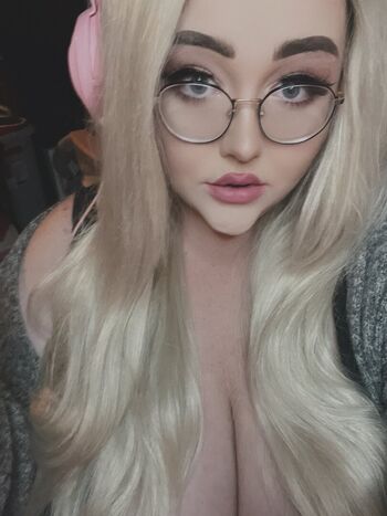 Full leaked Sailorluna private onlyfans photo