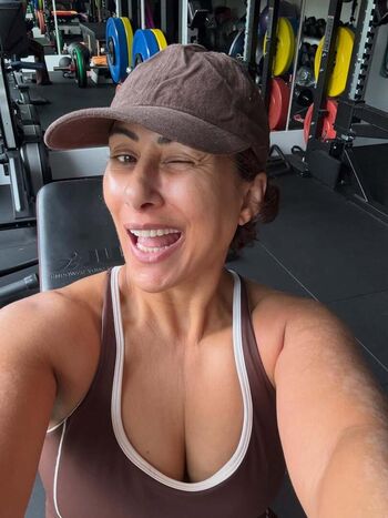 Saira Khan