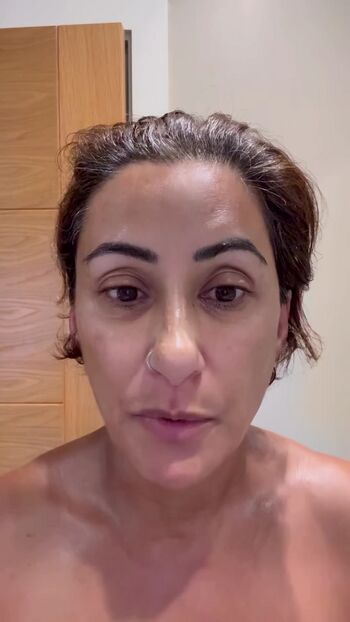 Full leaked Saira khan page private onlyfans photo
