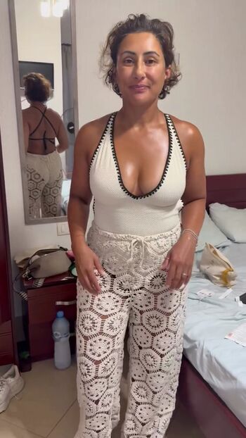 Full leaked Saira khan private onlyfans photo