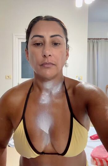 Full leaked Saira khan private onlyfans photo