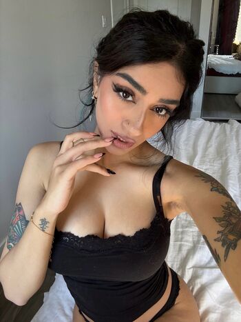Full leaked Saira rose private onlyfans photo