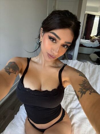 Full leaked Saira rose private onlyfans photo