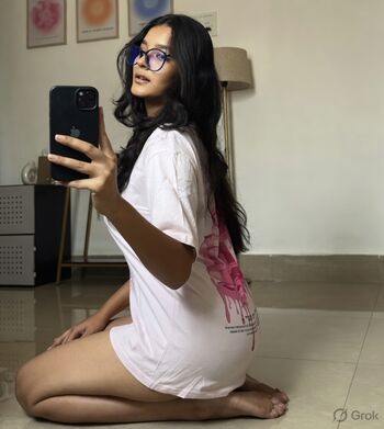 Full leaked Sakshi pandey page private onlyfans photo