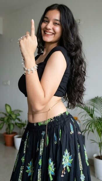 Full leaked Sakshi pandey page private onlyfans photo