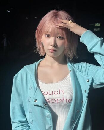 Sakura Miyawaki 宮脇 咲良