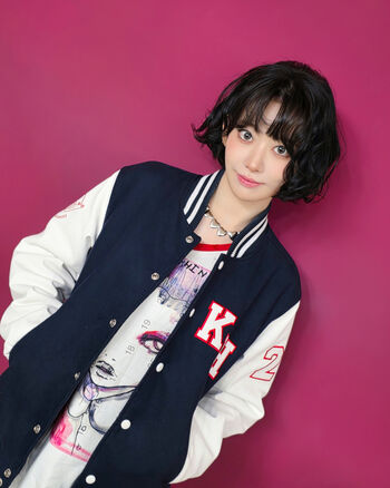 Sakura Miyawaki 宮脇 咲良