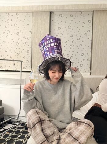 Sakura Miyawaki 宮脇 咲良