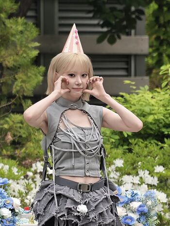Full leaked Sakura miyawaki page private onlyfans photo