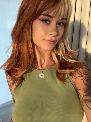 Full leaked Sallydinosaur private onlyfans photo