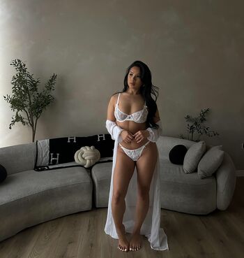 Full leaked Sallymulaan private onlyfans photo