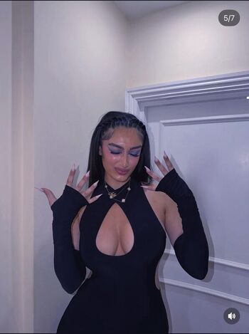 Full leaked Sallyorlando private onlyfans photo