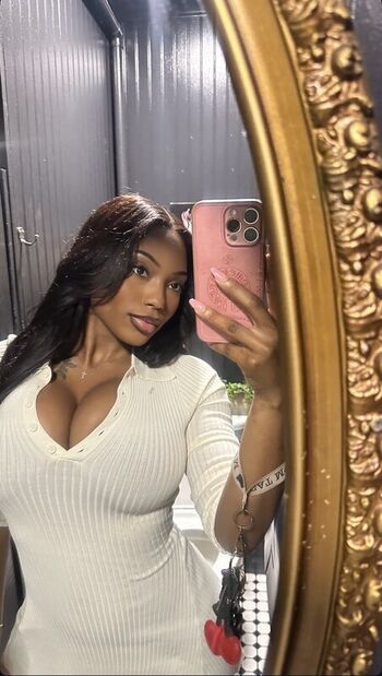 Samantha Marie
