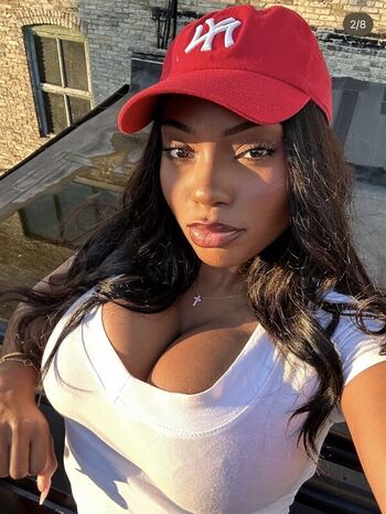 Samantha Marie
