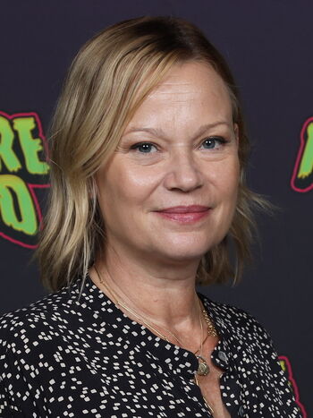 Samantha Mathis