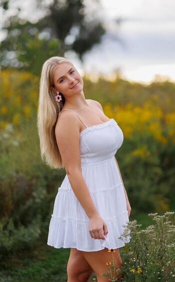 Samantha V