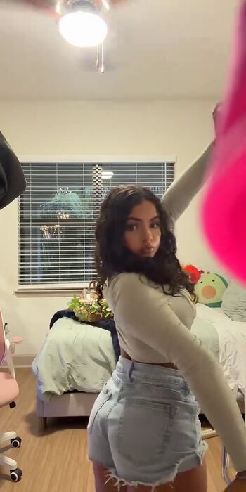 Full leaked Samanthaxiloee private onlyfans photo
