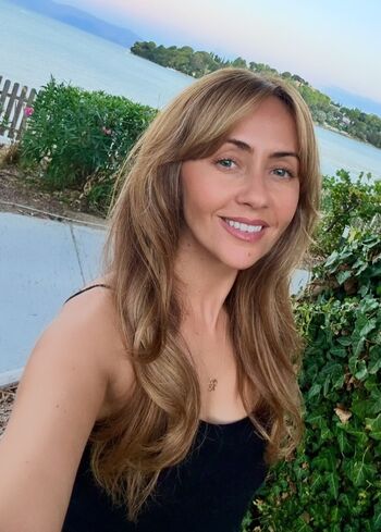 Full leaked Samia ghadie private onlyfans photo