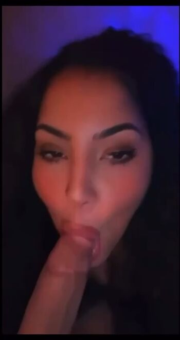 Full leaked Samira private onlyfans photo