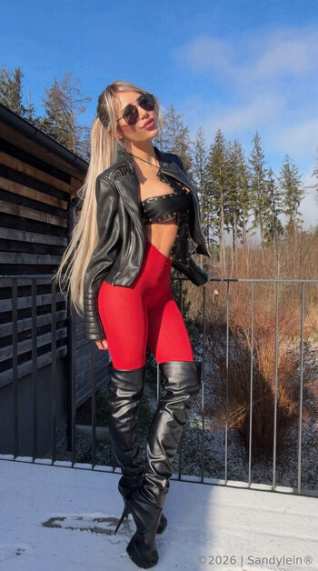 Full leaked Sandyleinof page private onlyfans photo