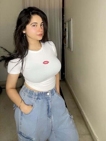 Full leaked Santoor mom rachna private onlyfans photo