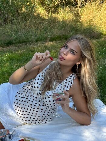 Full leaked Sara crumbleleg private onlyfans photo