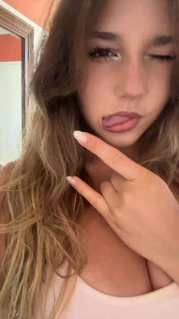 Full leaked Sara dobrik private onlyfans photo