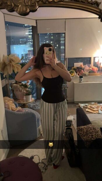Full leaked Sara dobrik page private onlyfans photo