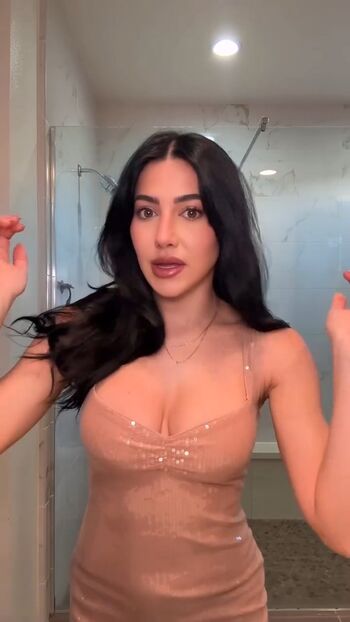 Full leaked Sara hesri private onlyfans photo