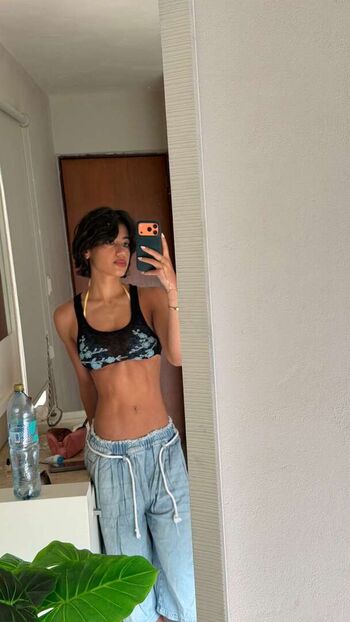 Full leaked Sara saffari private onlyfans photo