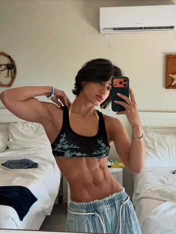 Full leaked Sara saffari private onlyfans photo