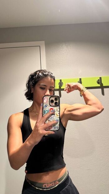 Full leaked Sara saffari page private onlyfans photo