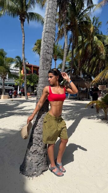 Full leaked Sara saffari page private onlyfans photo