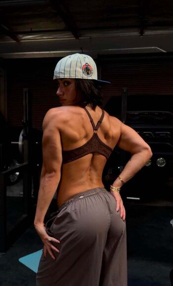 Full leaked Sara saffari private onlyfans photo