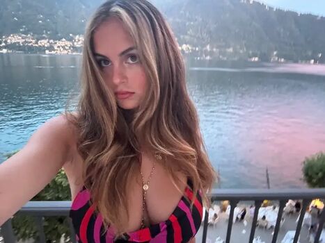 Full leaked Sarabella harris page private onlyfans photo