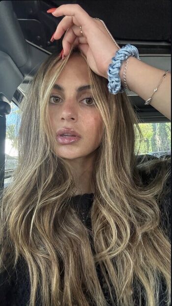 Sarabella Harris