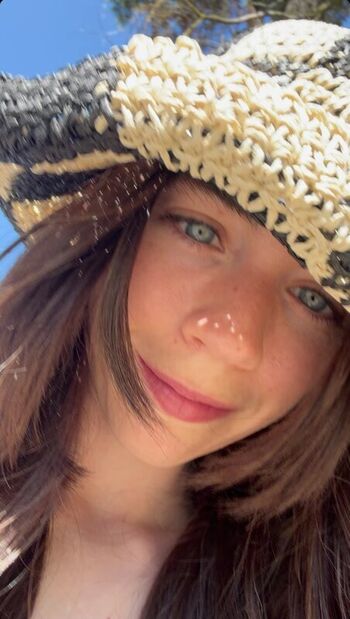Full leaked Sarah desjardins private onlyfans photo